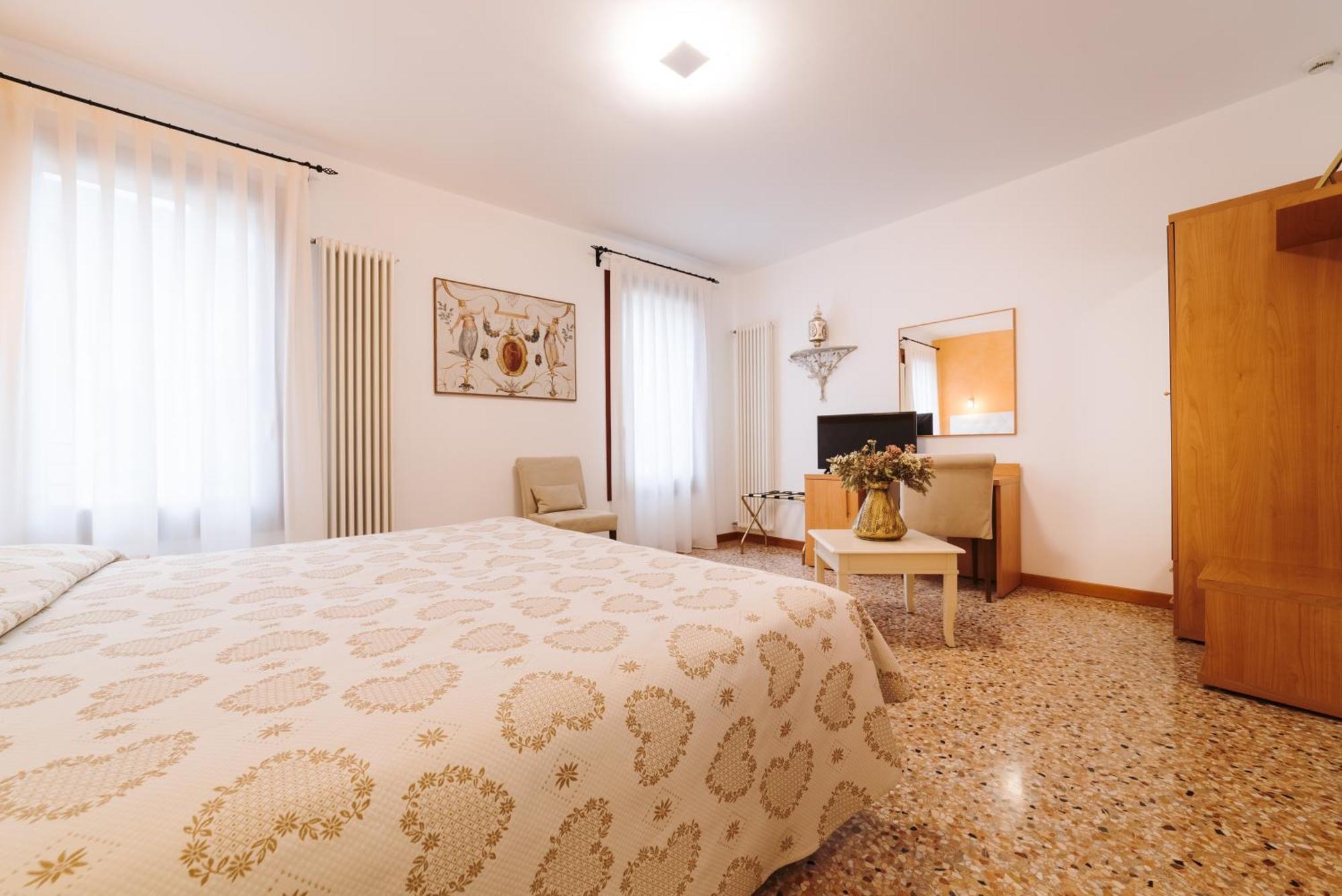 Hotel Roma Читтаделла Экстерьер фото